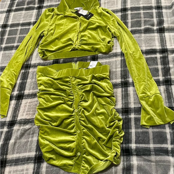 Fashion Nova Green Velvet Skirt set - Picture 2 of 4